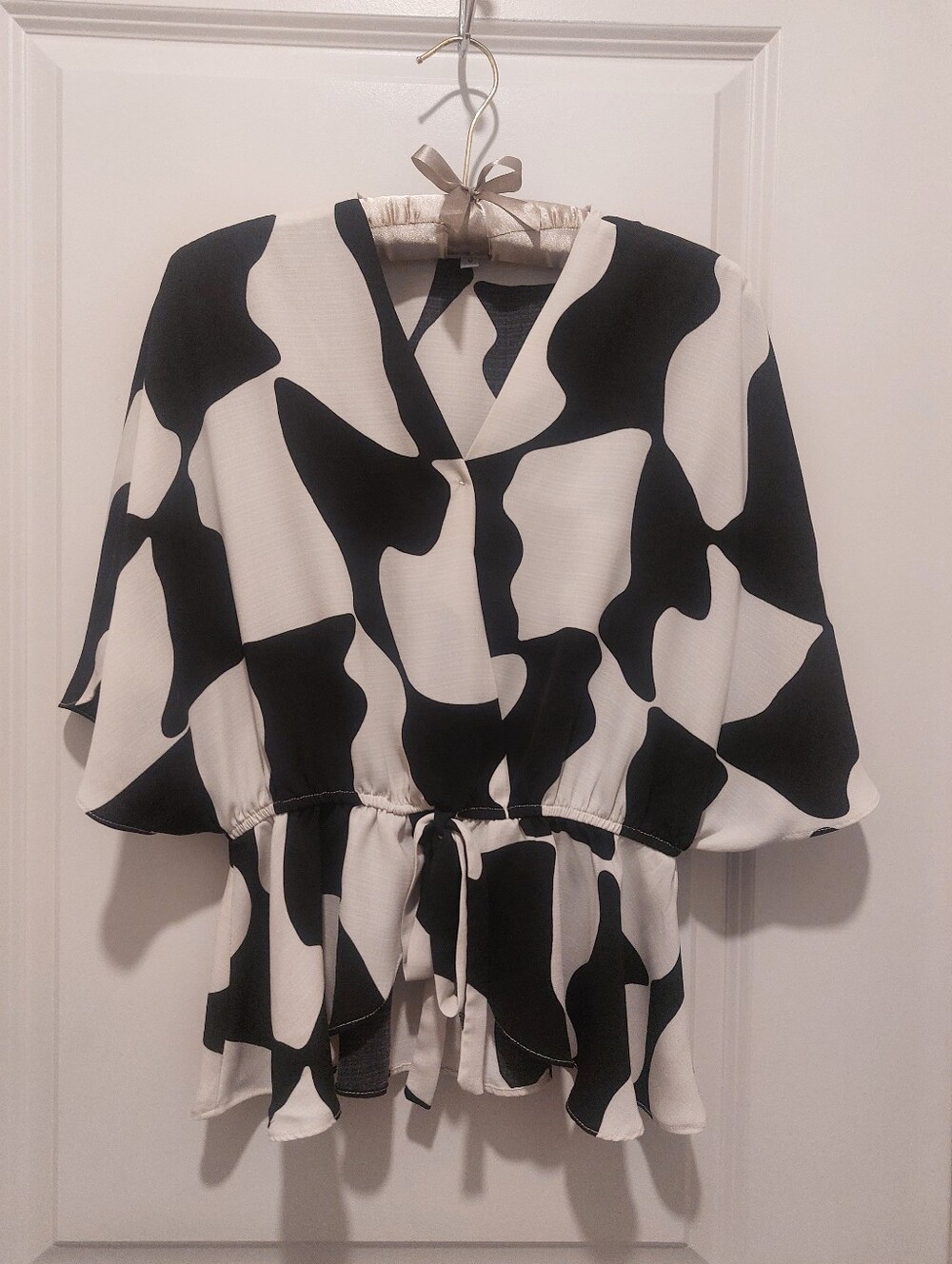 Sweet Rain Black & White Abstract Peplum Blouse Size:M